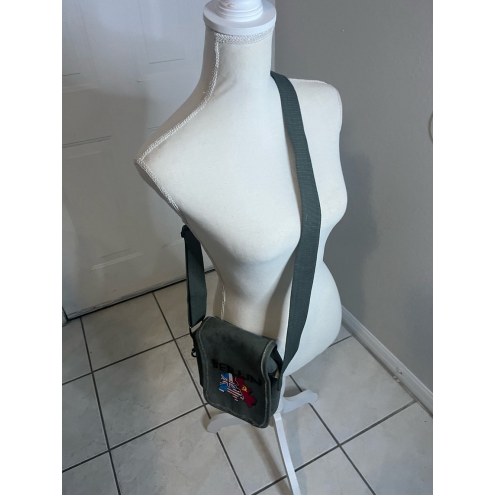 Berlin Army Green Canvas Crossbody Bag Purse Adjustable Strap - UK Flag Germany - Picture 9 of 10